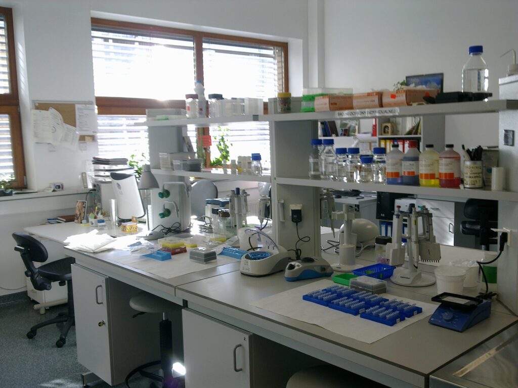 Biology Lab, Delhi World Public School